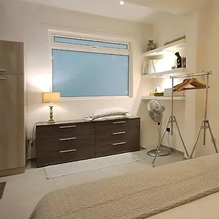Cozy 1br Retreat In By Sf Homes Apartamento La Valeta